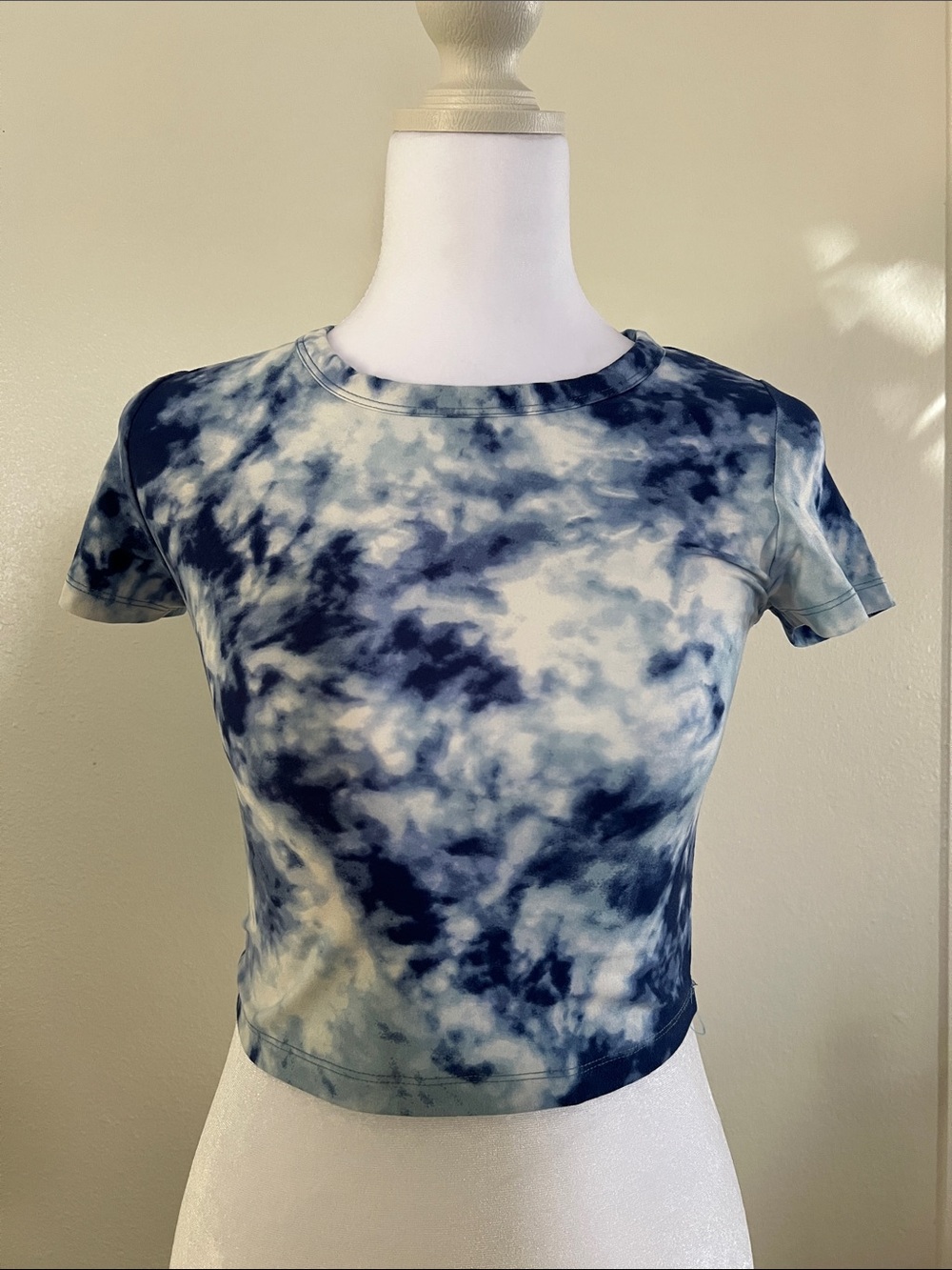 Blue Tie-Dye Short Sleeve Crop Top